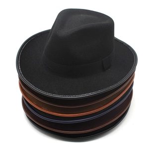 Klassische Filzhüte im Cowboy- und Fedora-Stil für Damen und Herren in vielen Farben
