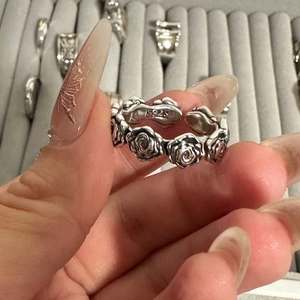 Handcrafted S925 sterling silver open ring with vintage 3D embossed rose flower design