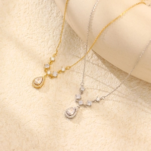 Luxurious S925 silver water drop pendant necklace with shimmering zircon fringe