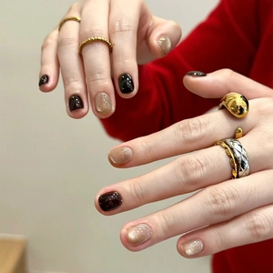 Press On Nails Cat Eye Effect Round Short Artificial False Nails Full Cover Minimalist Elegant DIY Manicure
