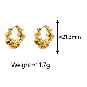 Polished gold twisted hoop earrings showing dimensions of 21.3mm and weight 11.7g