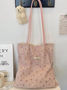 Pink pearl lace tote bag with floral patterns and delicate beads for summer elegance