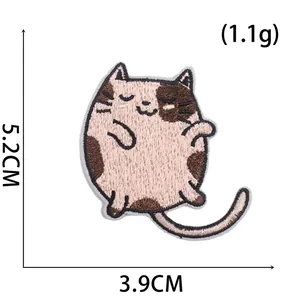 Size specifications for a pink cartoon cat embroidery patch measuring 5.2cm by 3.9cm