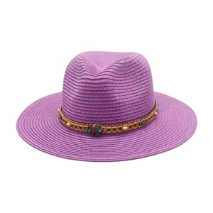 Chapeau de soleil en paille violette à bord large avec ruban perlé de style ethnique