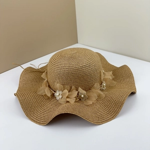 Chapeau De Paille Femme Élégant Large Bord Ondulé Plage Été Protection Solaire Fleur Dentelle Et Fausse Künstliche Perle Rond