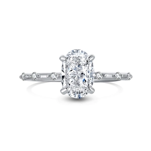 Elegant S925 sterling silver ring with oval cut main stone and petite accent diamonds
