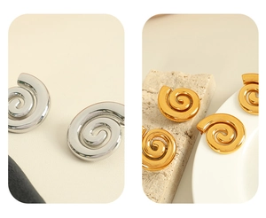 Détails de boucles d'oreilles torsadées en plaqué or et argent au fini métallique texturé