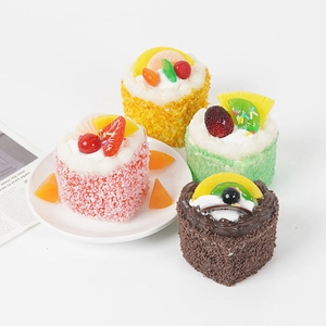 Set of 4 artificial heart mousse cakes and fridge magnets for realistic home decor