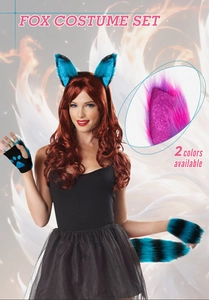 Détail du set de costume de renard avec oreilles bleues, gants pattes et queue rayée