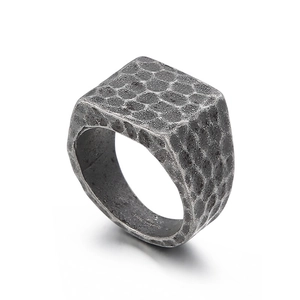 Square Face Hammered Texture Ring 316L Stainless Steel Retro Industrial Signet Jewelry For Men Women Unisex