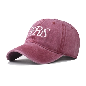 Berretto da baseball in cotone lavato bordeaux vintage con ricamo Paris bianco unisex