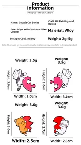 Detailed size and weight specifications for enamel cat heart brooches in alloy metal