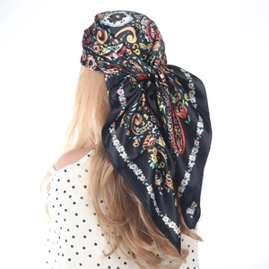 Vintage Satin Square Scarf Floral Paisley Printed Headscarf For Women Elegant Silk Feel Hijab Fashion Scarf Accessory