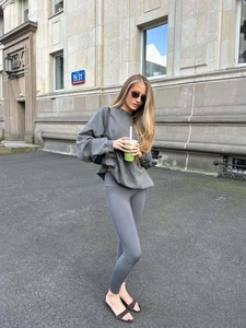 Women's vintage washed grey crewneck sweatshirt and slim leggings set for outdoor streetwear