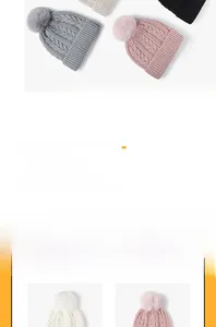 Vista detallada de gorros de punto para mujer con pompones de piel sintética