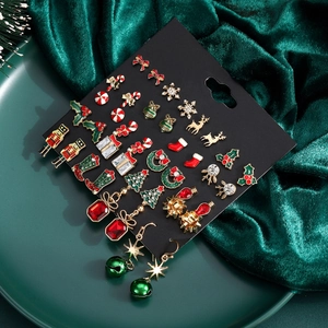 Lot de 20 paires de boucles d'oreilles de Noël avec sapins, flocons et rennes