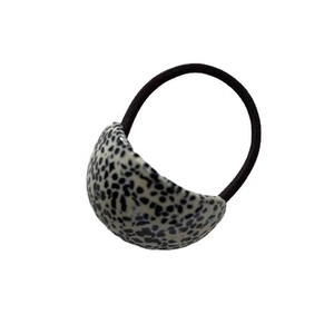 Black high-elastic hair tie featuring a polished cream semi-circle leopard print charm