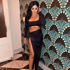 Sexy schwarzes Langarm-Maxikleid mit Taillenausschnitt und hohem Schlitz für Mode