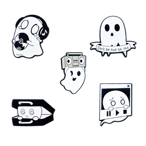 5pcs Halloween cartoon ghost enamel pin set in black and white finish for backpacks