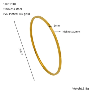 Detail view of 18k gold plated stainless steel bangle with 64mm diameter and 2mm thickness