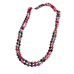 Multicolor agate beaded pendant necklace with vintage ethnic style and layered round beads