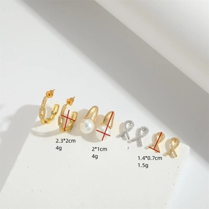 Minimalist Baroque bowknot earring set with pearls and rhinestones in gold and silver finish