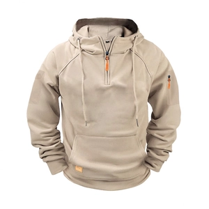 Herren Hoodie in Khaki mit taktischem Stehkragen, Reißverschluss und Taschendesign