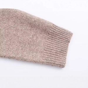 Oatmeal knitted cardigan featuring premium ribbed cuffs and thick woolen texture