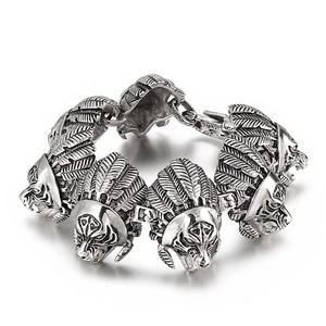 Retro warrior head titanium steel bracelet for men with vintage wolf head link design