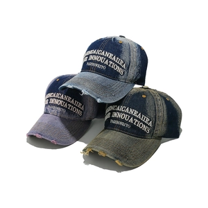 Berretto Da Baseball In Denim Lavato Vintage Con Ricamo Lettere 3D Visiera Strappata Distressed Stile Street Retro Regolabile