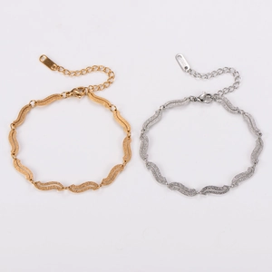 Irregular geometric wave bracelets in gold and silver stainless steel with lobster clasp