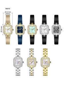 Grille détaillée montrant les options de couleurs et dimensions de la montre carrée