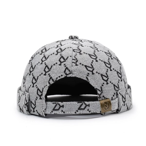 Berretto docker hip hop bianco grigiastro con jacquard geometrico e fibbia in bronzo regolabile