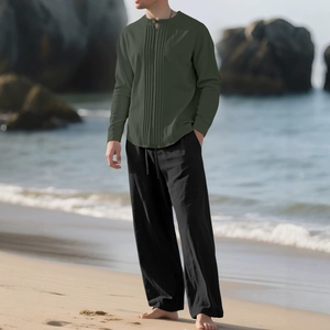 Ensemble de plage homme avec chemise lin vert foncé et pantalon large noir
