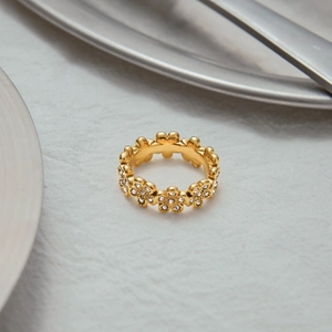 18K gold plated stainless steel flower ring with micro-paved cubic zirconia stones