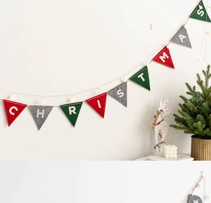 Bannière de Noël en feutre avec lumières LED et fanions à carreaux pour déco murale festive