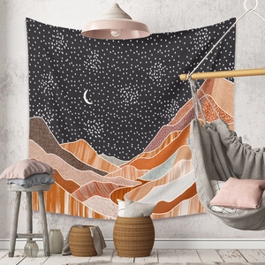 Tapisserie bohème avec montagnes et ciel étoilé pour décor mural moderne