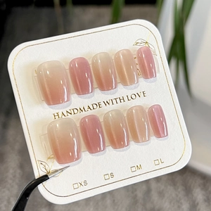 Pink Cat Eye Press On Nails Gradient Shimmer Short Square Round False Nails Elegant Manicure For Women Daily Wear
