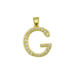 Vue détaillée du pendentif lettre G plaqué or 18k serti de zircons cubiques brillants