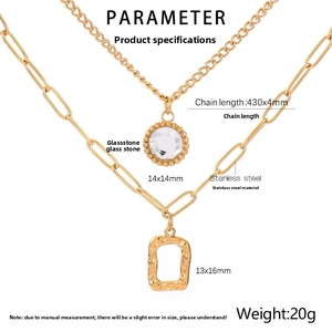 Detailed view of dual-layer gold chain dimensions and square textured pendant parameters