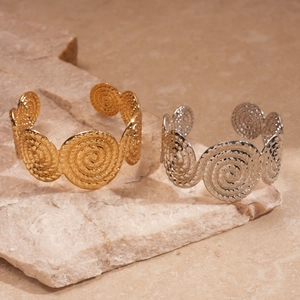 Bracelets joncs ouverts en métal texturé doré et argenté avec motifs de relief en spirale
