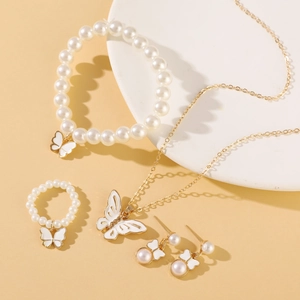 Set gioielli dorati con farfalle e perle con collana, orecchini e bracciale elegante