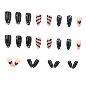 Coffret faux ongles amande rose et noir pailleté avec motifs cœur et étoiles