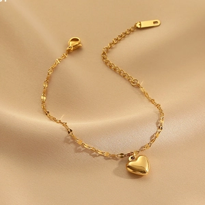 Elegant 18K gold plated stainless steel heart charm bracelet with adjustable chain