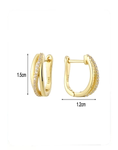 Detail of gold U-shaped S925 silver earrings with pavé zircon and 1.5cm size mark