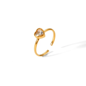 Detail of 18K gold-plated stainless steel ring featuring a sparkling heart-shaped zircon