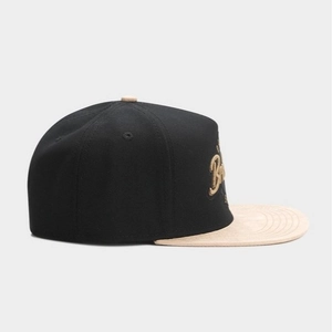 Fashionable Brooklyn hip hop style adjustable flat brim snapback hat in black and beige