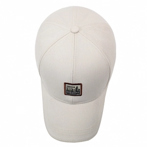 Casquette de baseball en coton beige avec broderie DINGHAN et écusson rétro en tissu