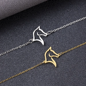 Minimalist stainless steel horse head pendant necklace in gold and silver finish