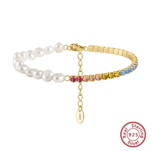 Bracelet en argent sterling plaqué or 14K avec perles naturelles et zircons colorés